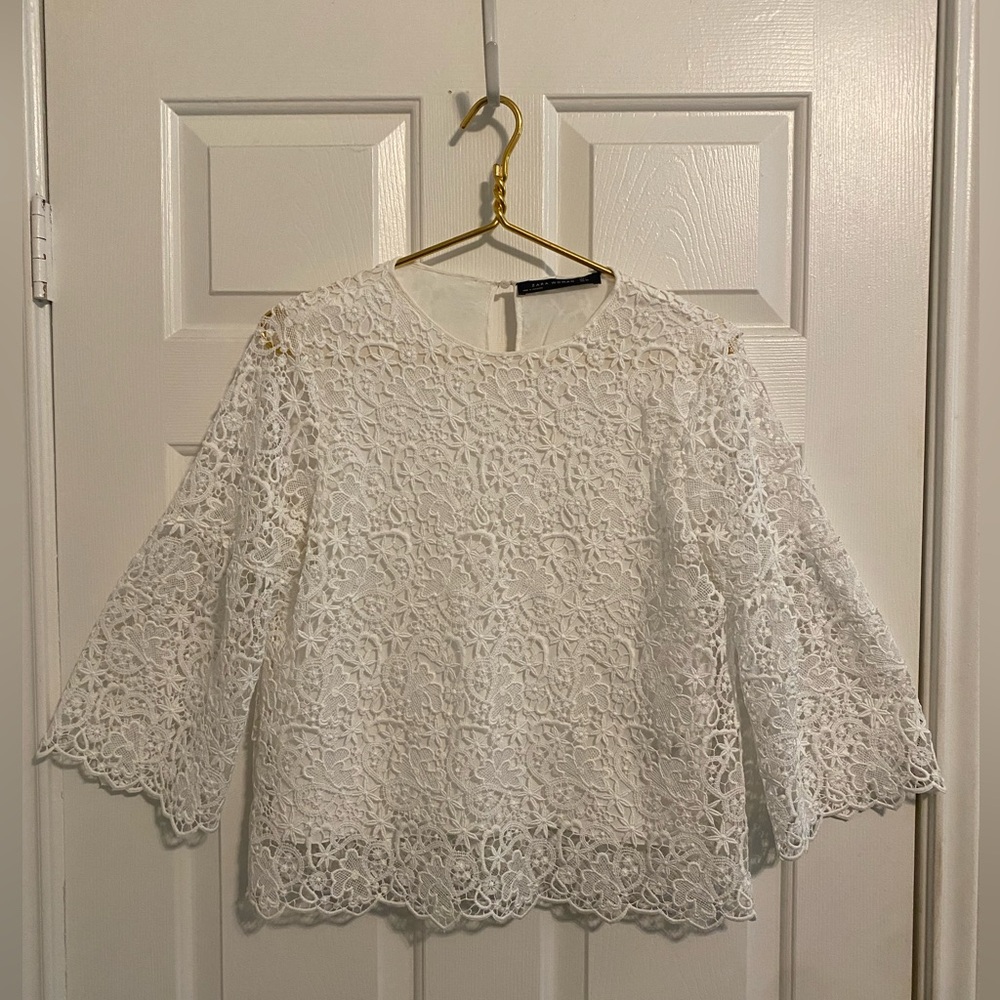Beautiful White Lace Zara Woman Blouse w/ 3/4 Sleeves & Scalloped Edges Size L
